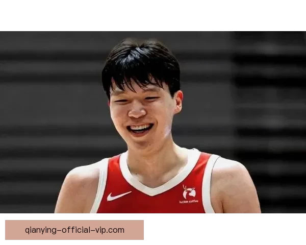 杨瀚森20分7板2助2帽连中7球暴扣遭逆转遗憾淘汰
